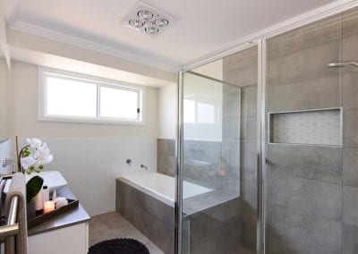Twin Waters bathroom